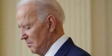 যুদ্ধংদেহী আচরণ ছেড়ে নম্রতার ভাষা শিখছে আমেরিকা