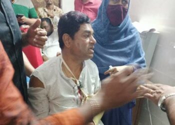 কলাপাড়ায় প্রধানমন্ত্রীর অনুষ্ঠানে যাওয়ার পথে বরগুনার মেয়র সড়ক দুর্ঘটনার শিকার: ৪ জন গুরুতর আহত