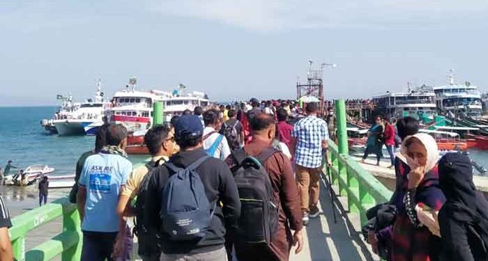 ২ এপ্রিল থেকে সেন্ট মার্টিন রুটে জাহাজ চলাচল বন্ধ