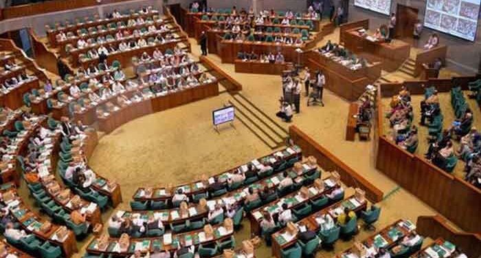 মাসের প্রথম ৭ দিনের মধ্যেই গণমাধ্যমকর্মীর বেতন দিতে হবে