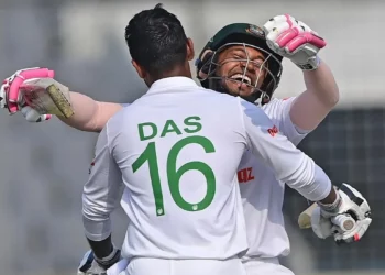 লিটন-মুশফিকের ধ্রুপদী সেঞ্চুরিতে ঢাকা টেস্টের প্রথম দিন বাংলাদেশের